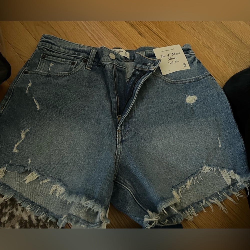 Abercrombie & Fitch